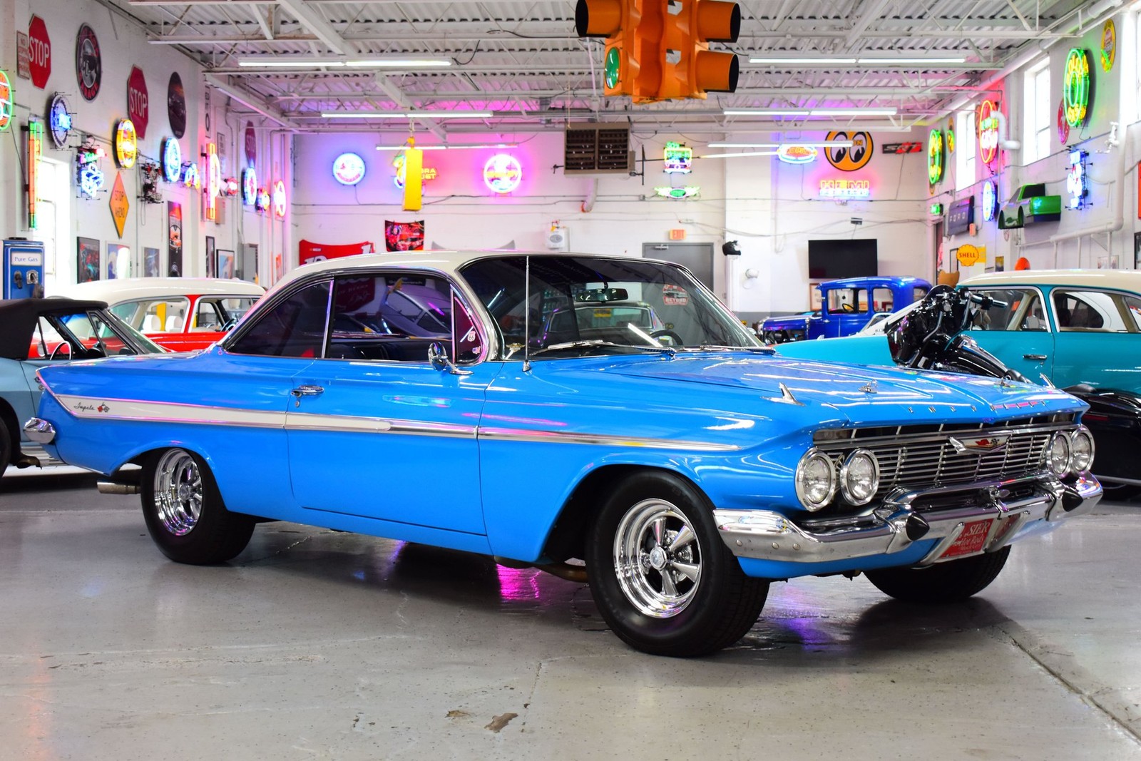 Chevrolet-Impala-1961-Coupe