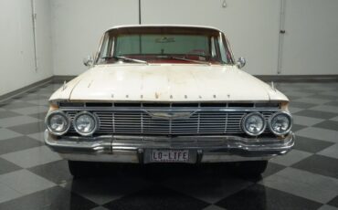 Chevrolet-Impala-1961-Patina-Red-ampamp-White-23