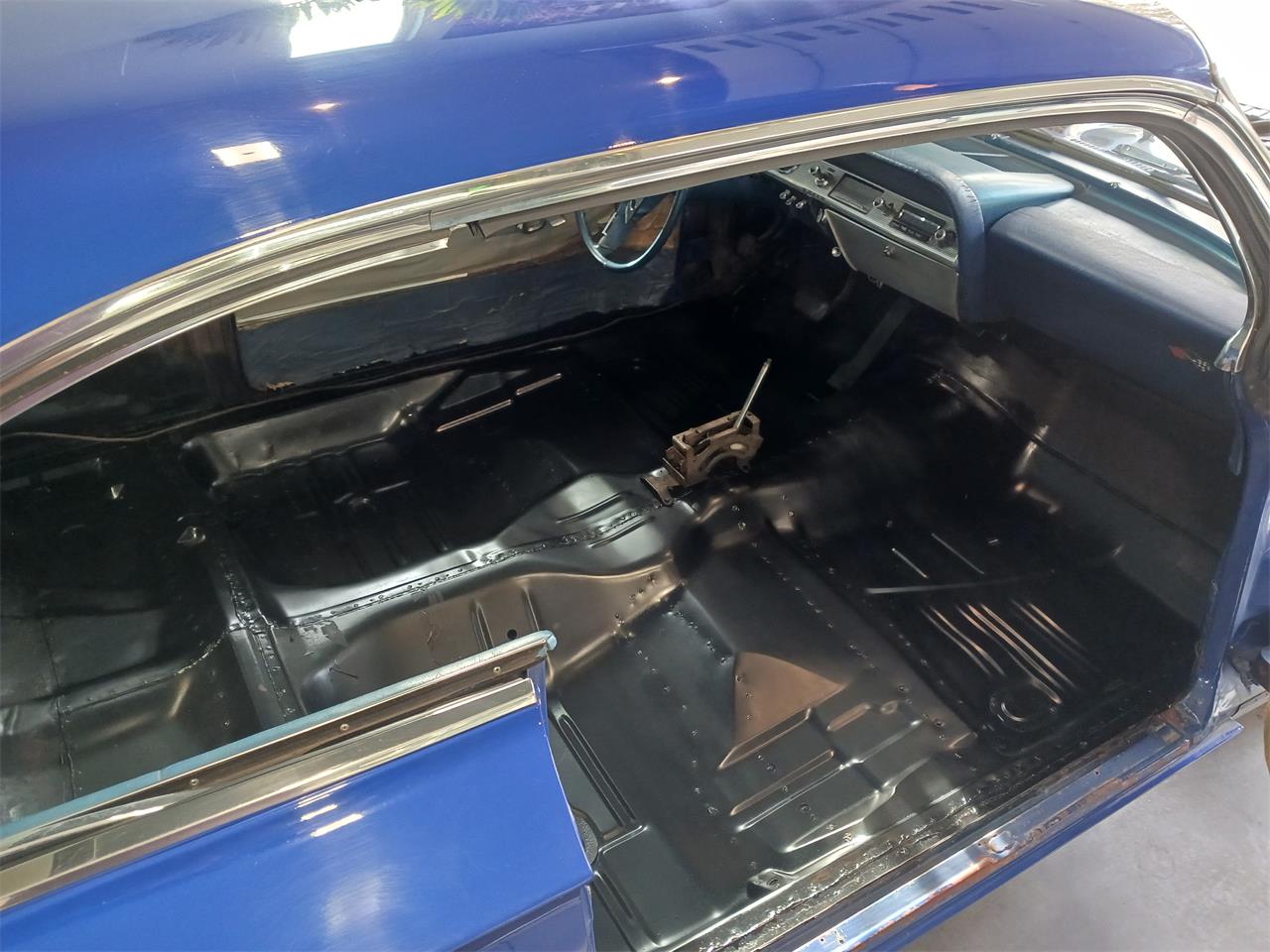 Chevrolet-Impala-1961-blue-blue-10