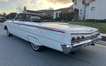Chevrolet-Impala-1962-White-Red