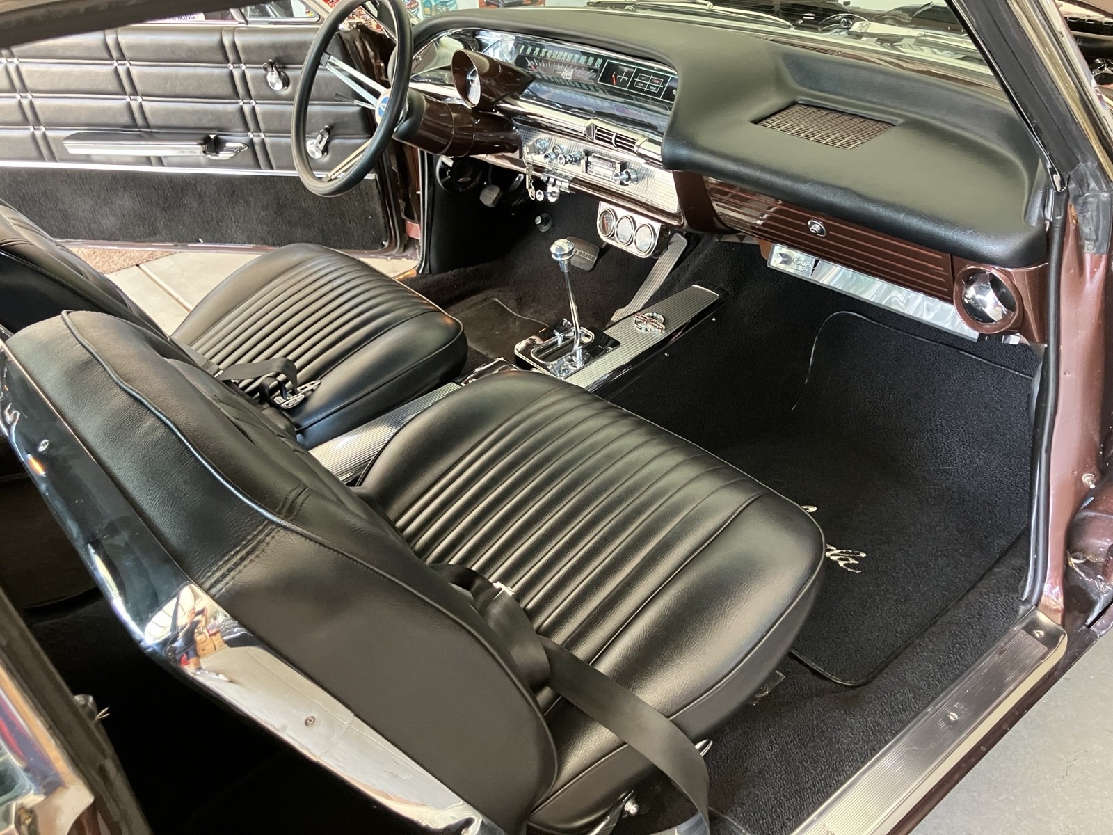 Chevrolet-Impala-1963-27