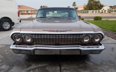 Chevrolet-Impala-1963-Cordovan-brown-Black