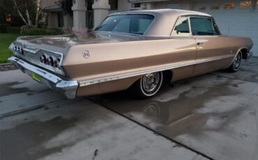 Chevrolet-Impala-1963-Cordovan-brown-Black-5