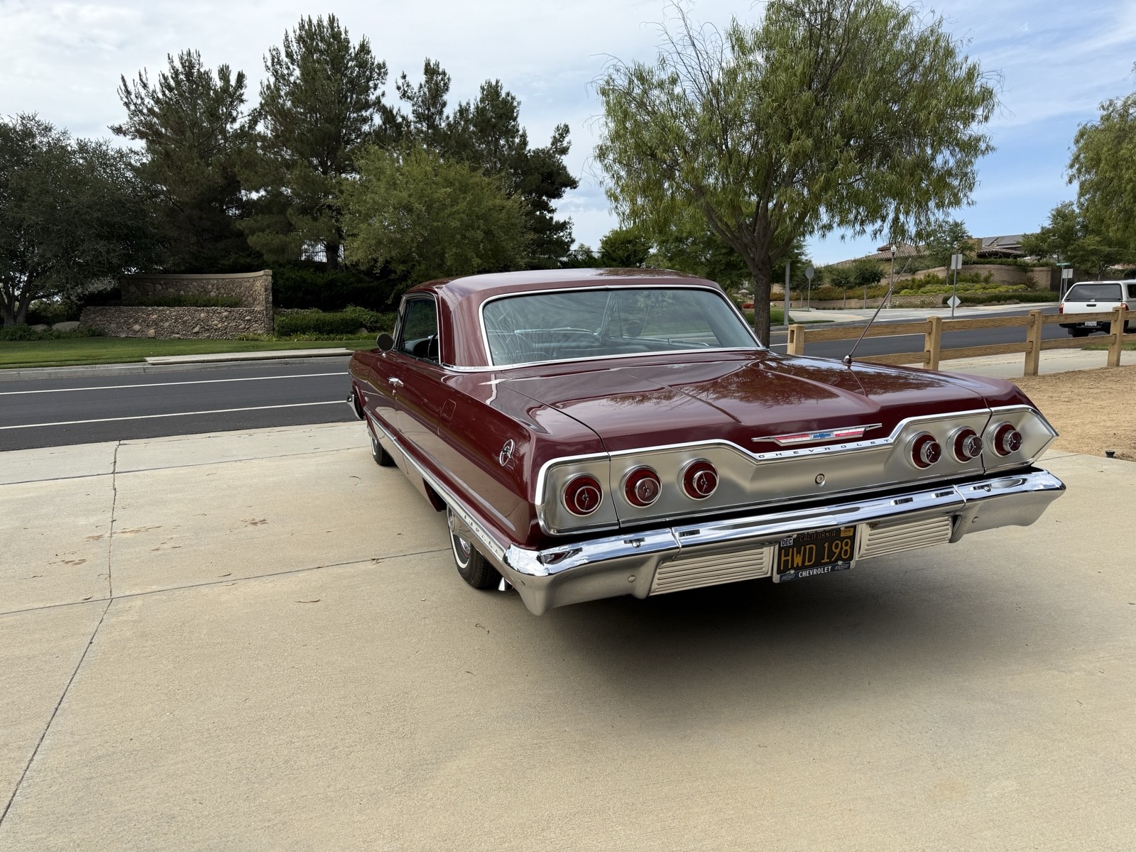 Chevrolet-Impala-1963-Coupe-1