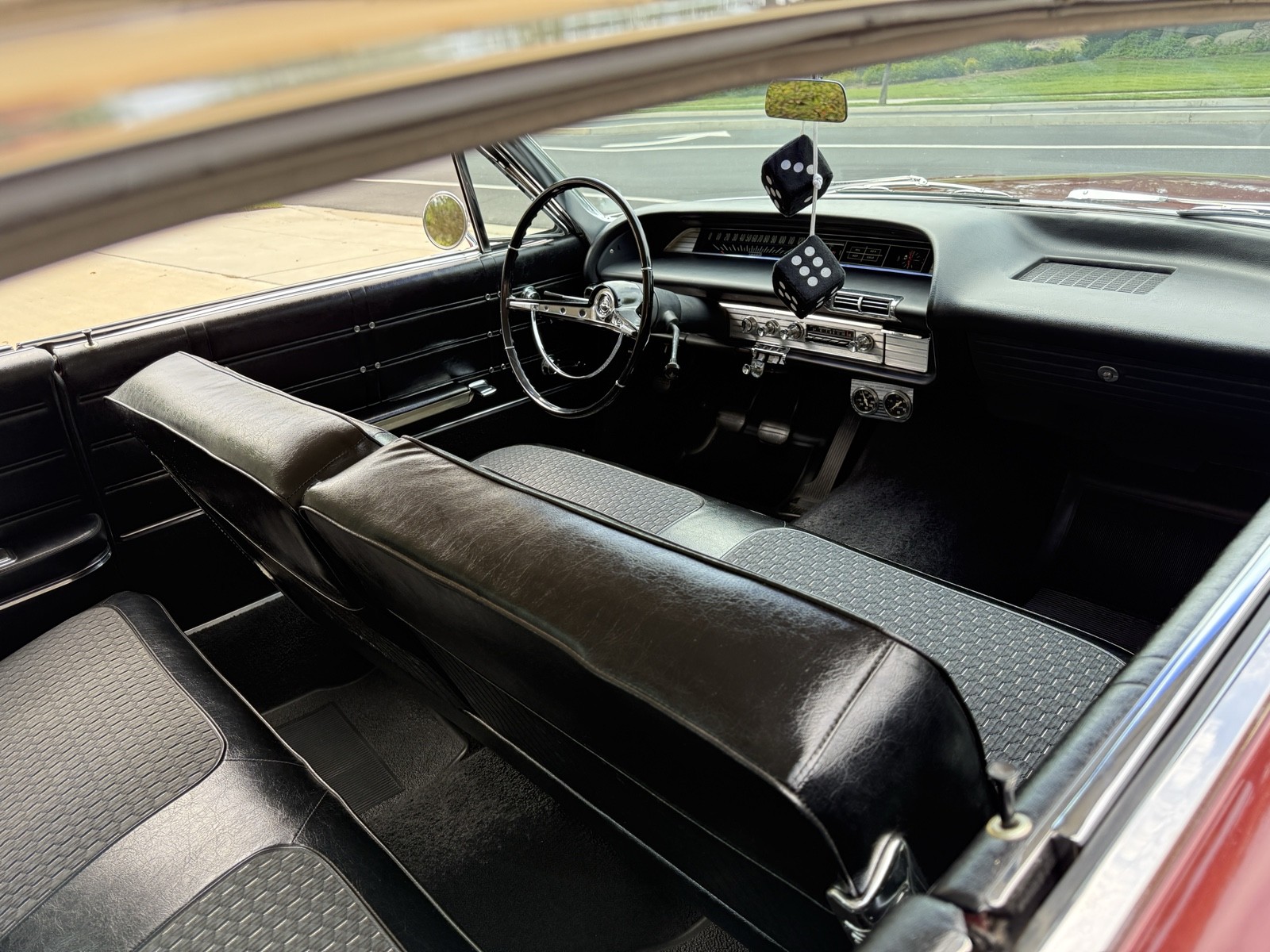 Chevrolet-Impala-1963-Coupe-11
