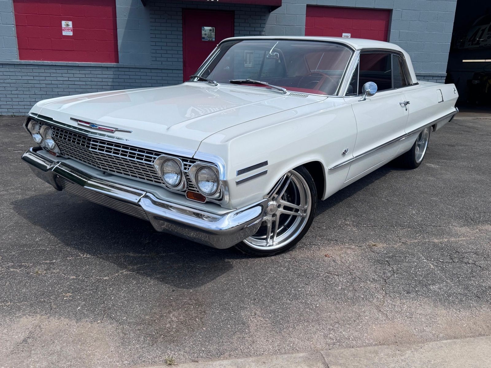 Chevrolet-Impala-1963-Coupe-2
