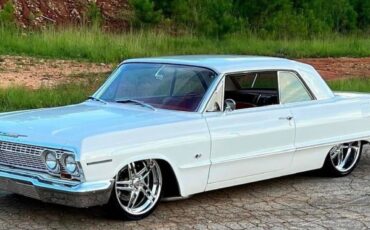 Chevrolet-Impala-1963-Coupe