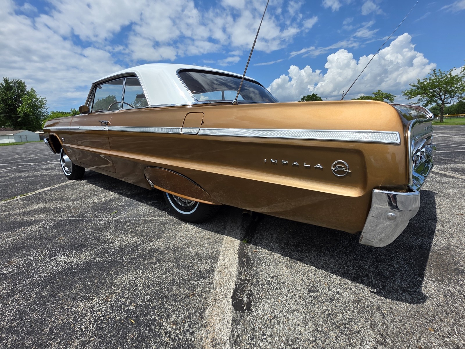 Chevrolet-Impala-1964-10
