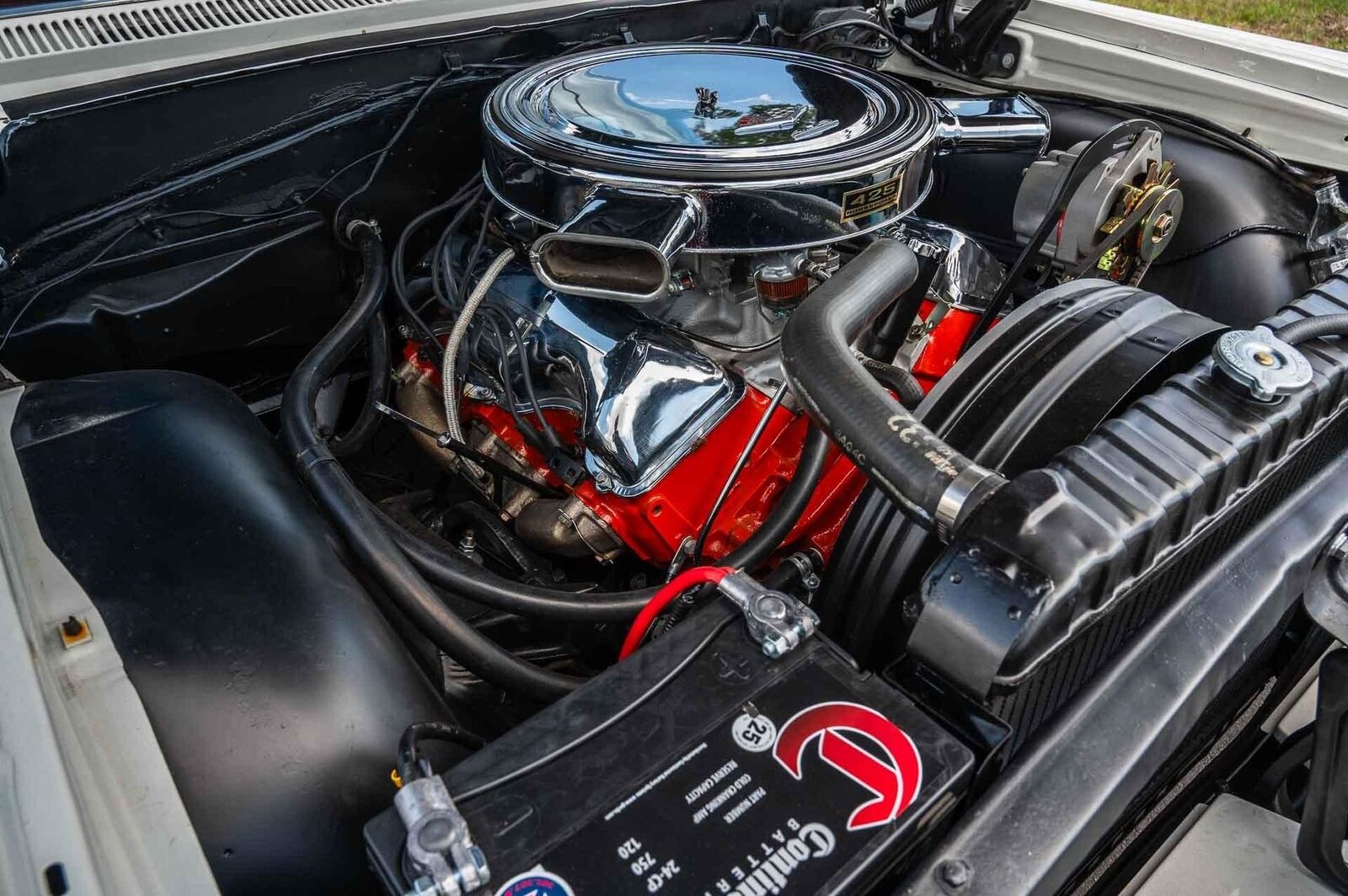 Chevrolet-Impala-1964-2-Door-11