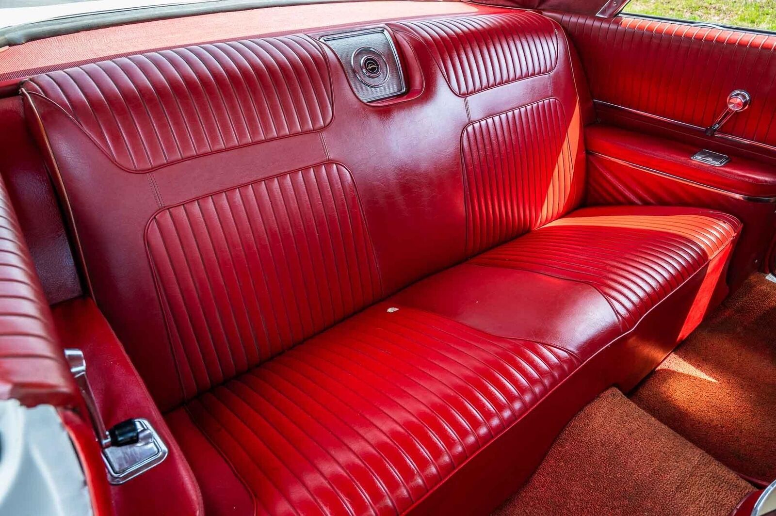 Chevrolet-Impala-1964-2-Door-17