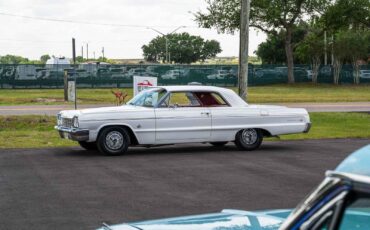 Chevrolet-Impala-1964-2-Door-19
