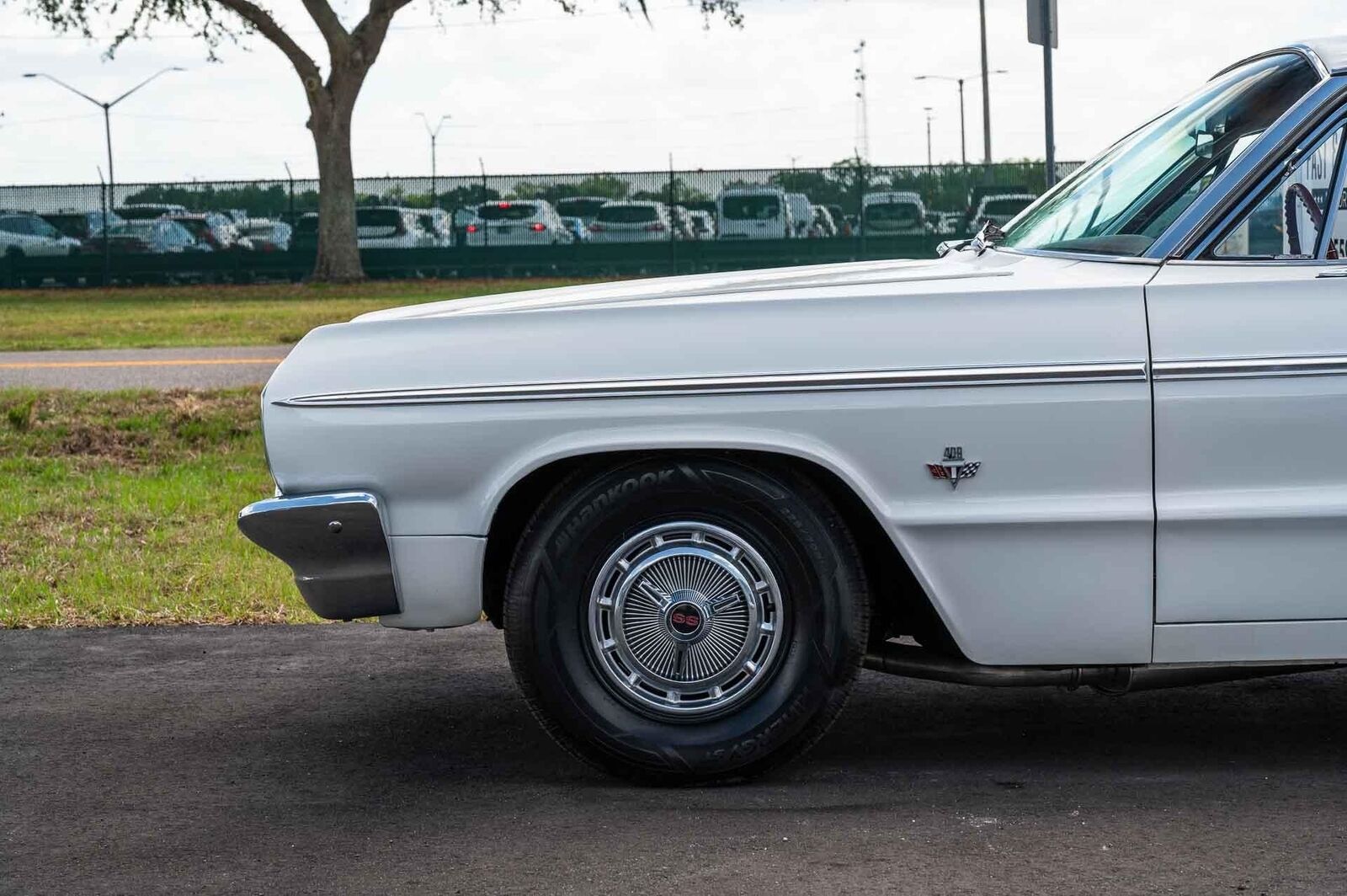Chevrolet-Impala-1964-2-Door-27