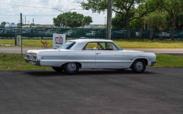 Chevrolet-Impala-1964-2-Door-35