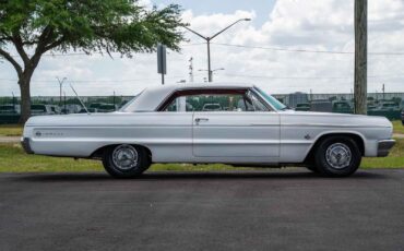 Chevrolet-Impala-1964-2-Door-36