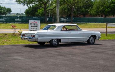 Chevrolet-Impala-1964-2-Door-5