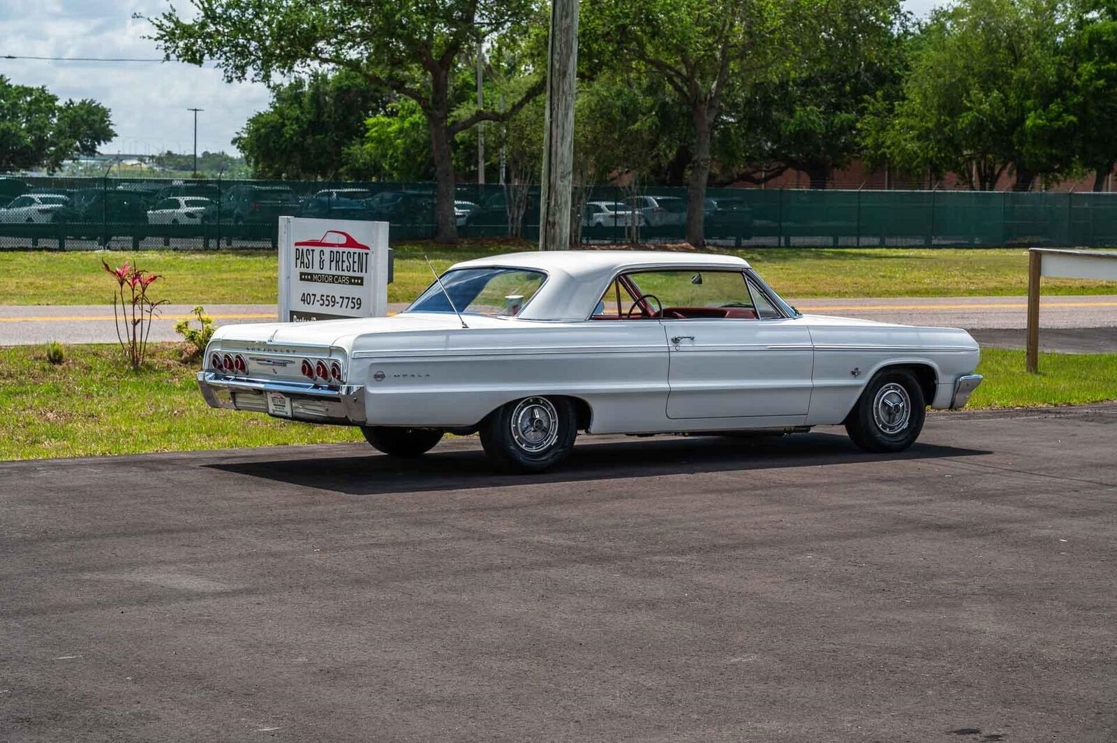 Chevrolet-Impala-1964-2-Door-5
