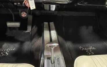 Chevrolet-Impala-1964-2-Door-Coupe-13