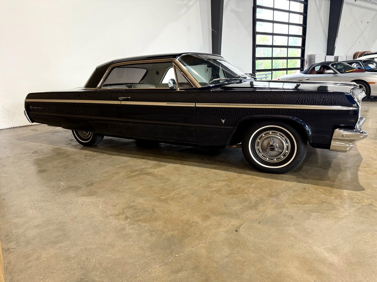 Chevrolet-Impala-1964-American-Muscle-Car-8