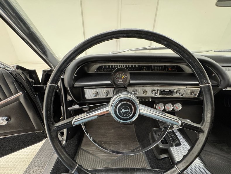 Chevrolet-Impala-1964-Tuxedo-Black-Black-40