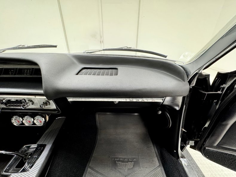 Chevrolet-Impala-1964-Tuxedo-Black-Black-46