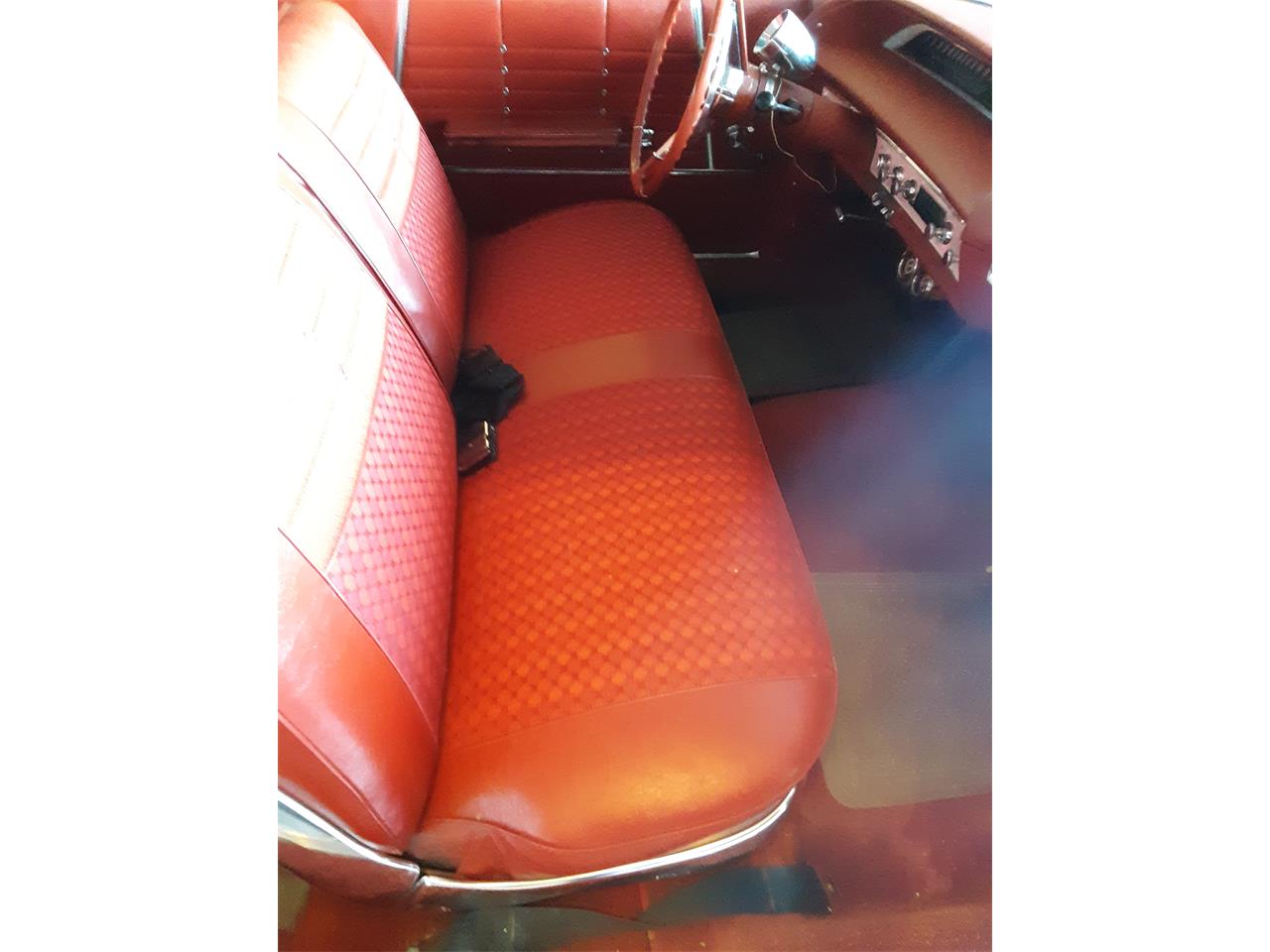 Chevrolet-Impala-1964-White-Red-3