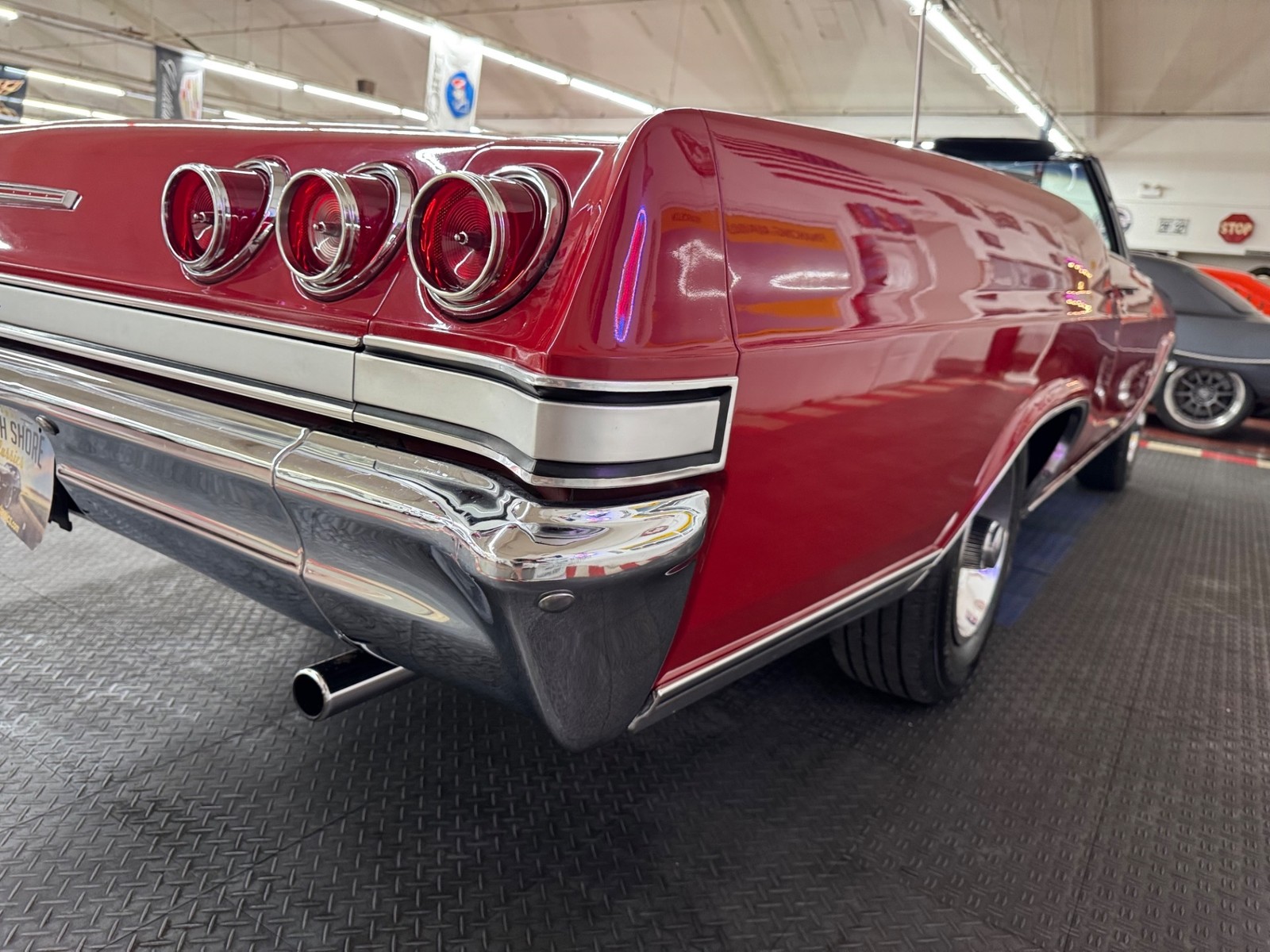 Chevrolet-Impala-1965-34