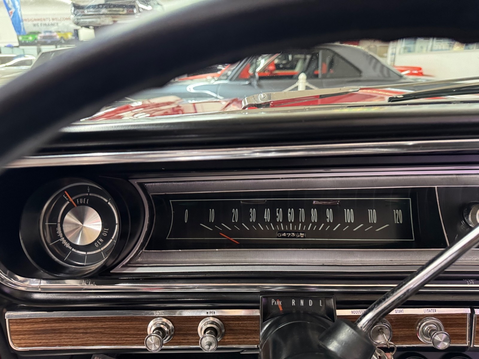 Chevrolet-Impala-1965-38
