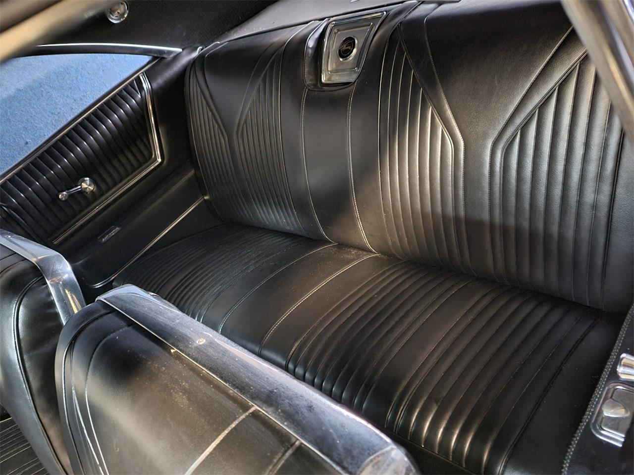 Chevrolet-Impala-1965-Black-Black-7