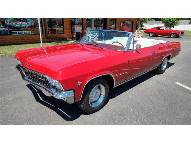 Chevrolet-Impala-1965-Convertible-1