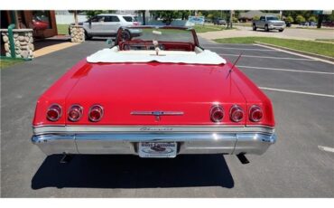 Chevrolet-Impala-1965-Convertible-13