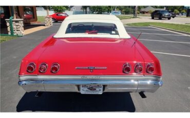 Chevrolet-Impala-1965-Convertible-16
