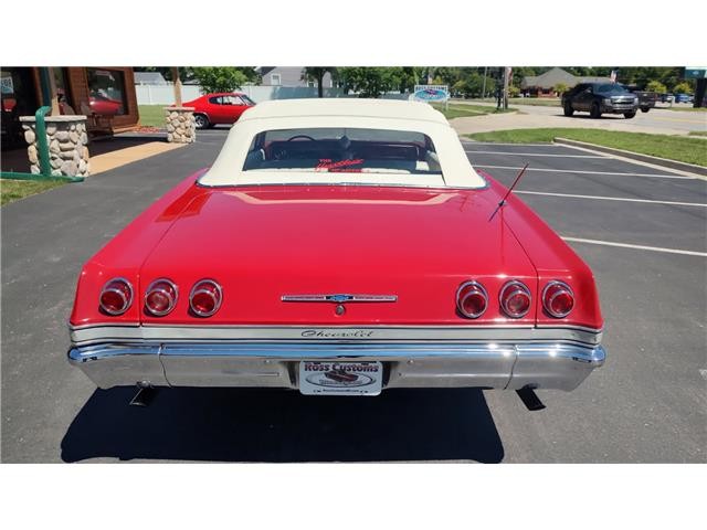 Chevrolet-Impala-1965-Convertible-16