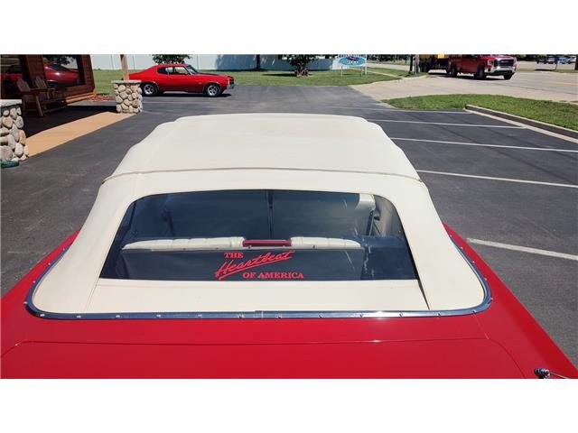 Chevrolet-Impala-1965-Convertible-17