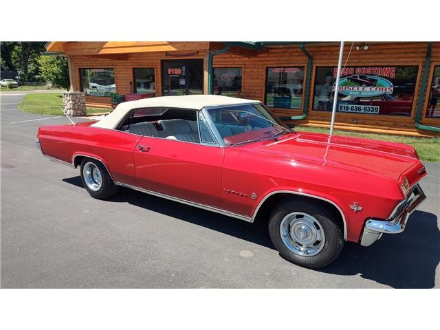 Chevrolet-Impala-1965-Convertible-25