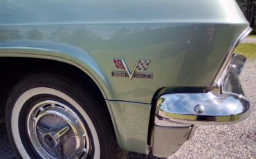 Chevrolet-Impala-1965-Willow-Green-Green-2