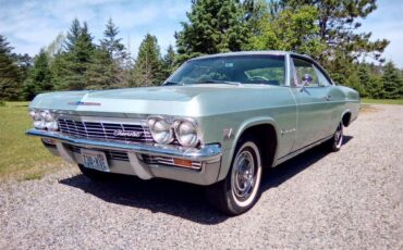 Chevrolet-Impala-1965-Willow-Green-Green