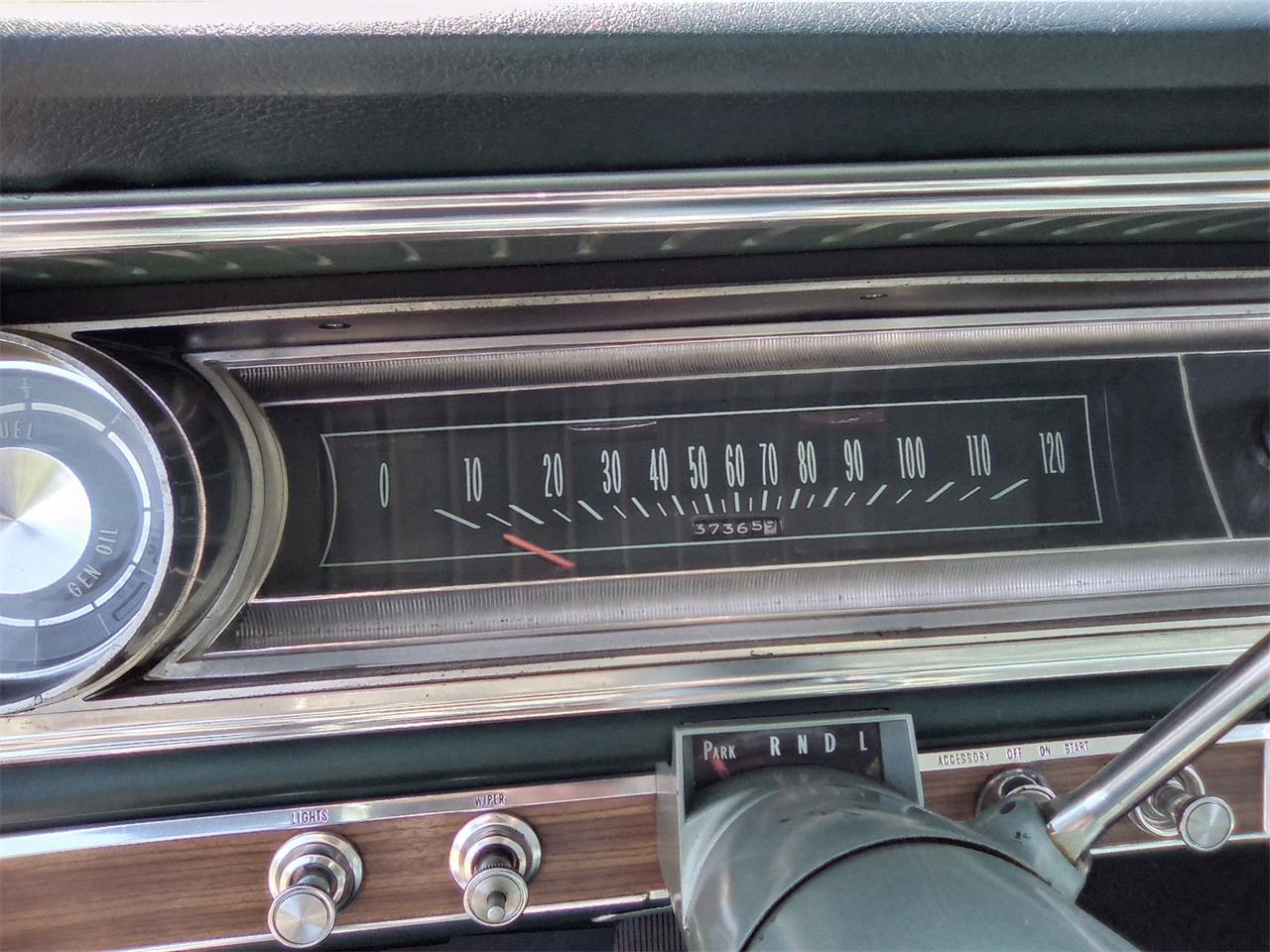Chevrolet-Impala-1965-Willow-Green-Green-8