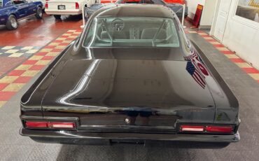 Chevrolet-Impala-1966-2-Door-11