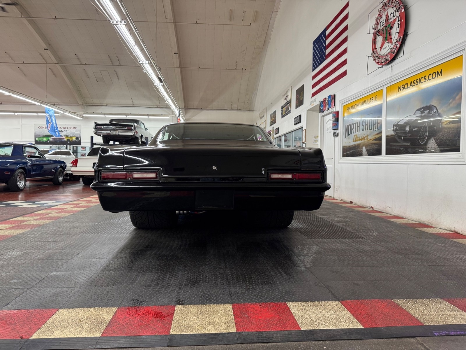 Chevrolet-Impala-1966-2-Door-19