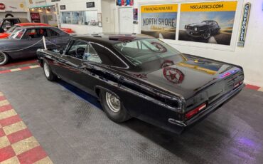 Chevrolet-Impala-1966-2-Door-2