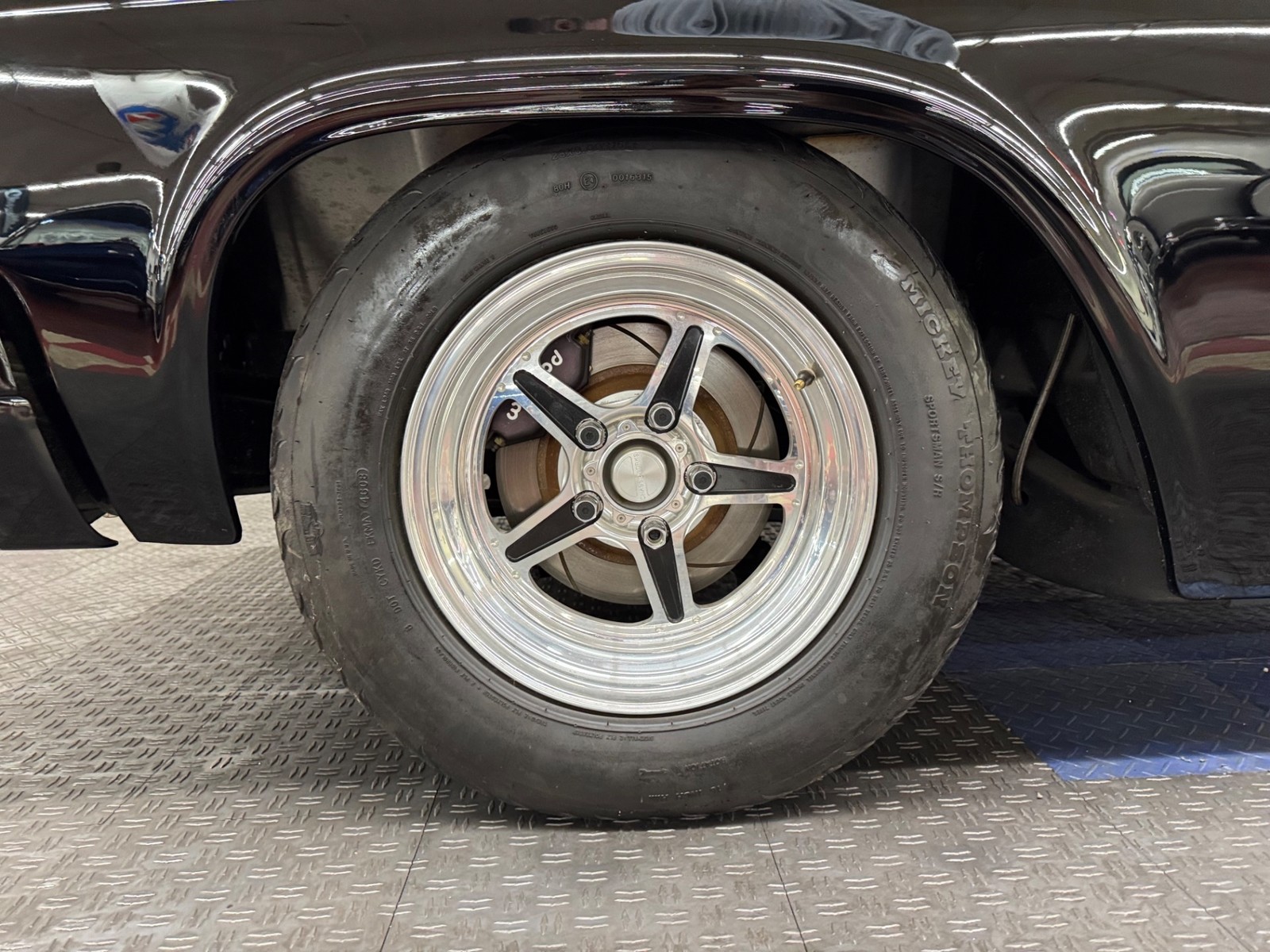 Chevrolet-Impala-1966-2-Door-26