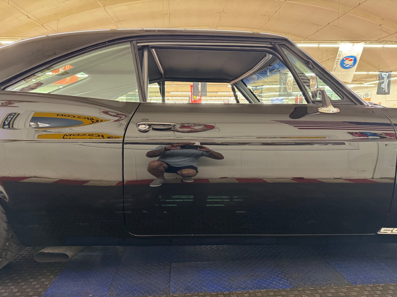 Chevrolet-Impala-1966-2-Door-29