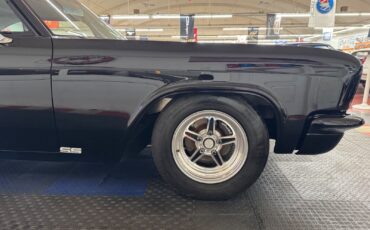 Chevrolet-Impala-1966-2-Door-30