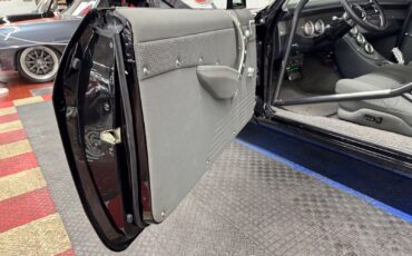 Chevrolet-Impala-1966-2-Door-38