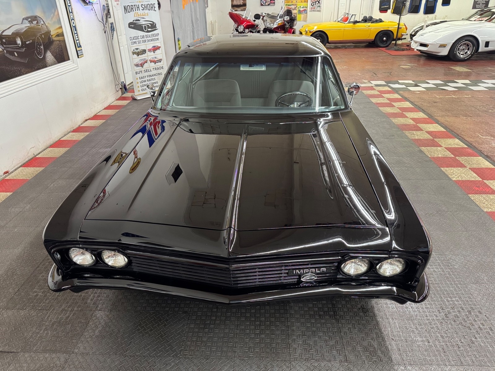 Chevrolet-Impala-1966-2-Door-4
