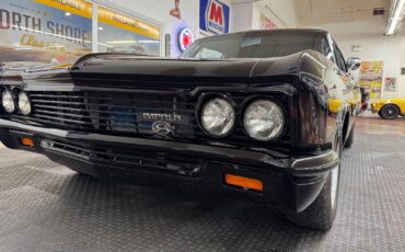 Chevrolet-Impala-1966-2-Door-8
