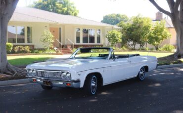 Chevrolet-Impala-1966-Convertible-1