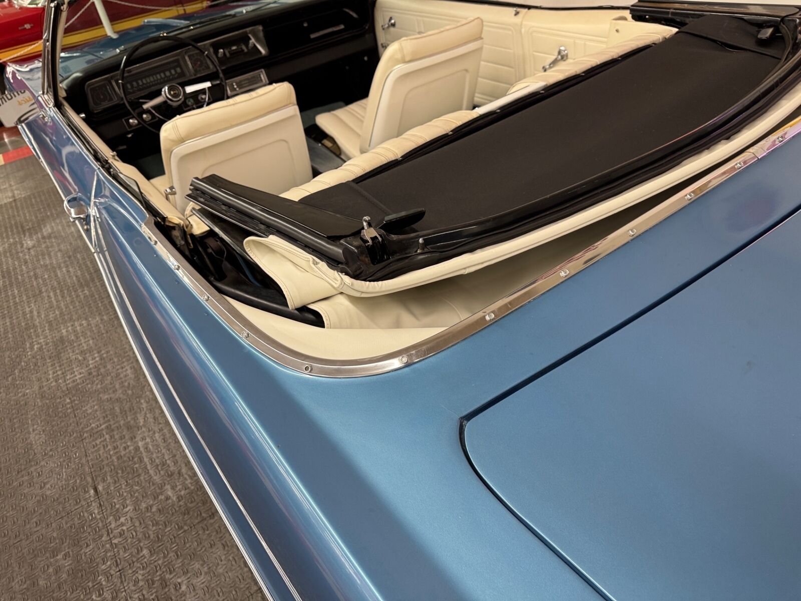 Chevrolet-Impala-1966-Convertible-20