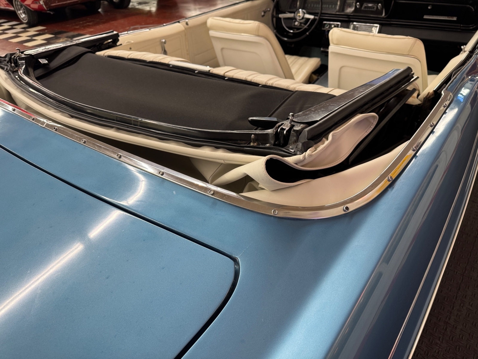 Chevrolet-Impala-1966-Convertible-21
