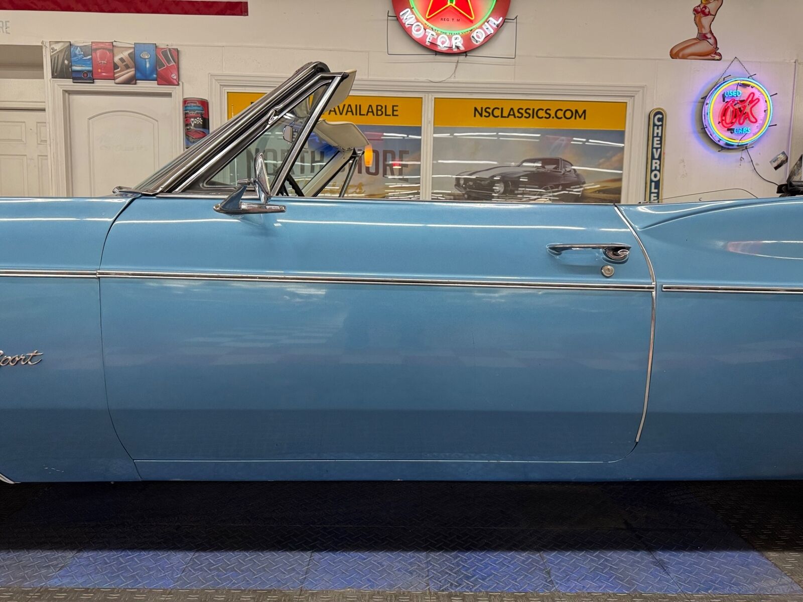 Chevrolet-Impala-1966-Convertible-23